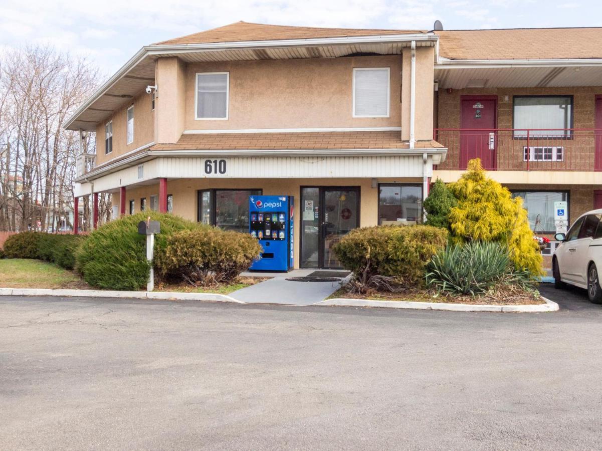 Oyo Hotel Edison Nj Route 1 Exterior foto